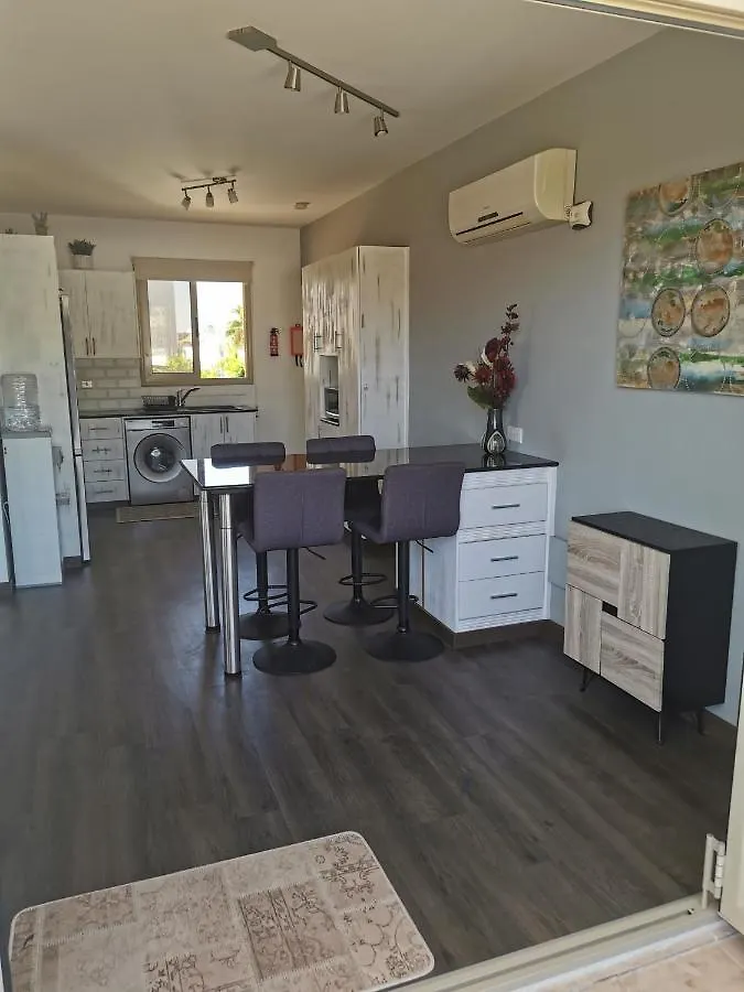 Sea View Cosy Apartment Protaras