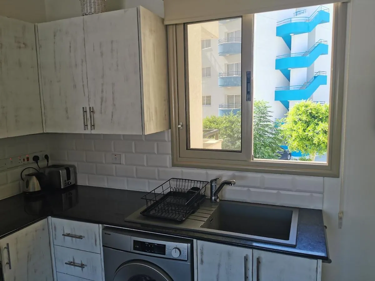 Sea View Cosy Apartment Protaras